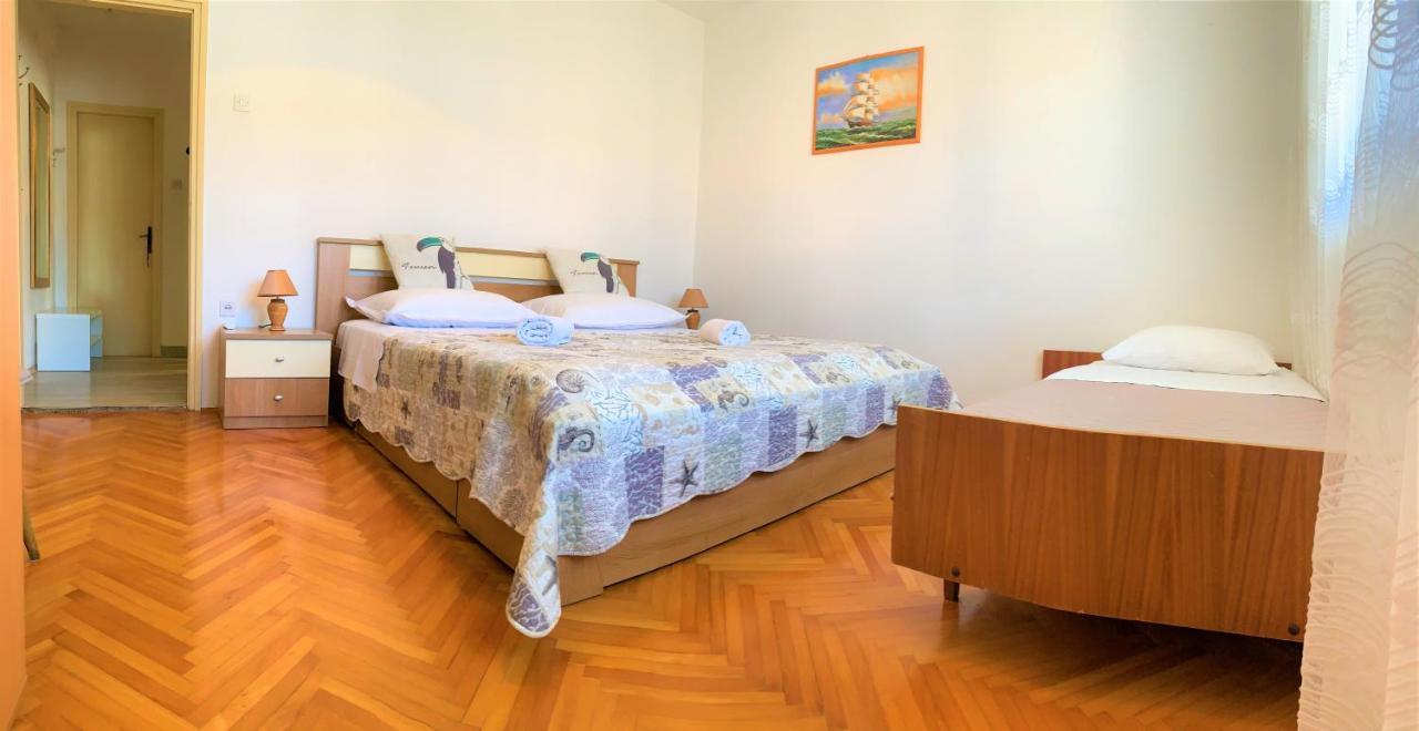 Roko Apartment House Primošten المظهر الخارجي الصورة