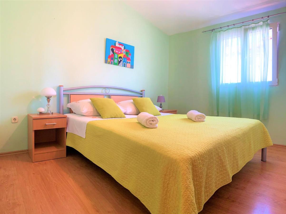 Roko Apartment House Primošten المظهر الخارجي الصورة