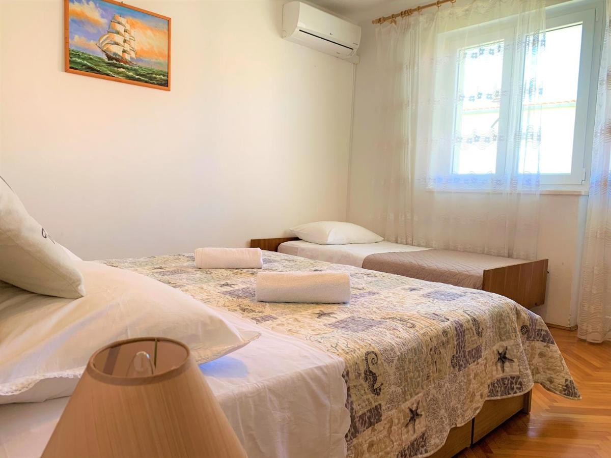 Roko Apartment House Primošten المظهر الخارجي الصورة