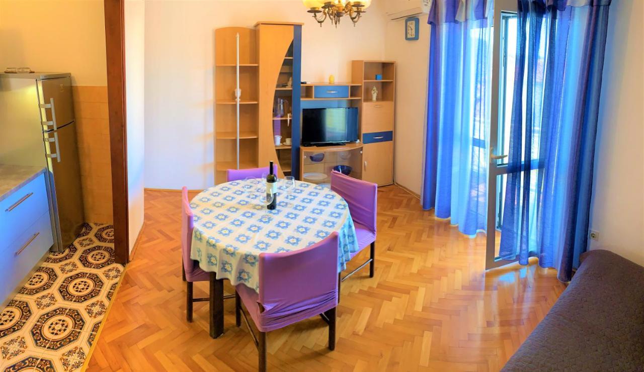 Roko Apartment House Primošten المظهر الخارجي الصورة