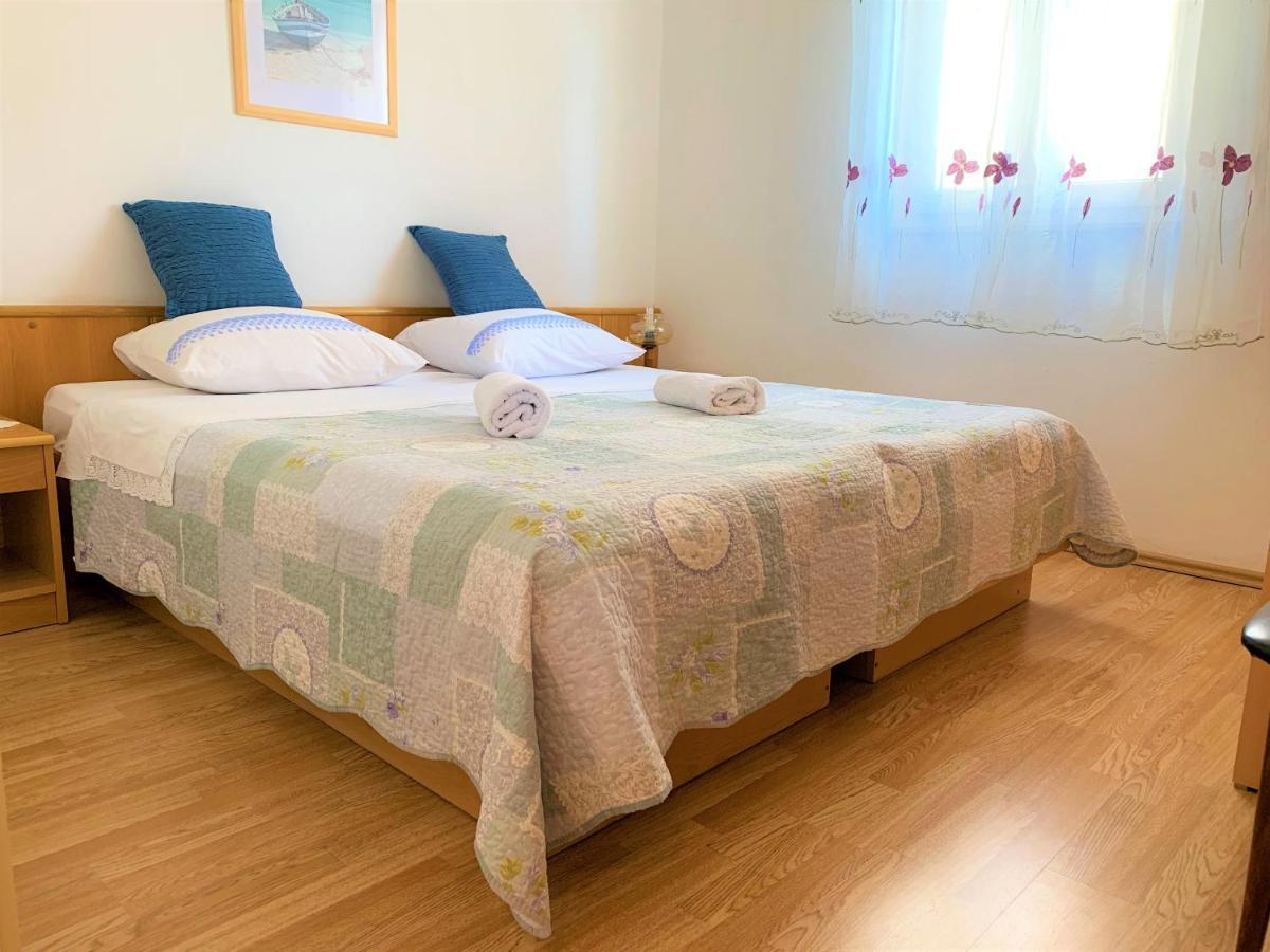 Roko Apartment House Primošten المظهر الخارجي الصورة