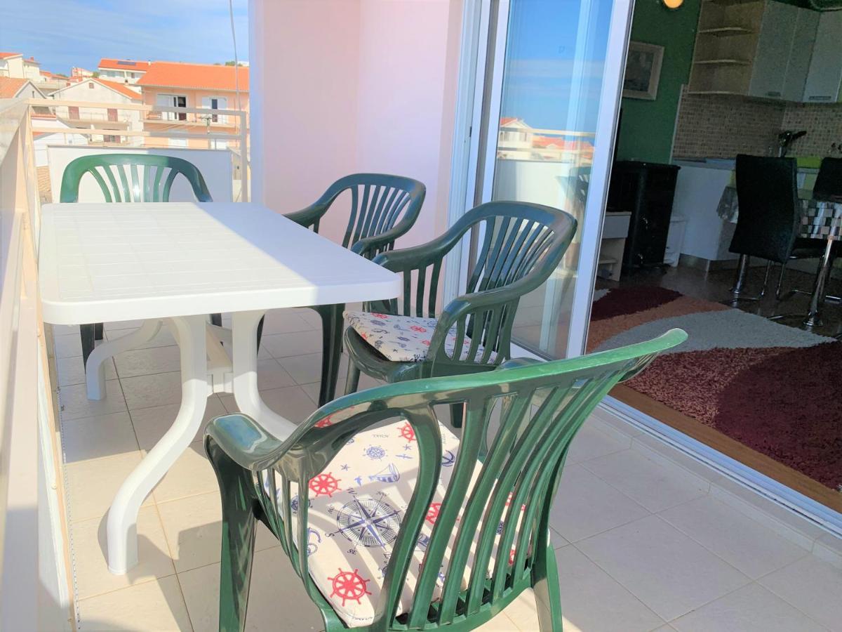 Roko Apartment House Primošten المظهر الخارجي الصورة