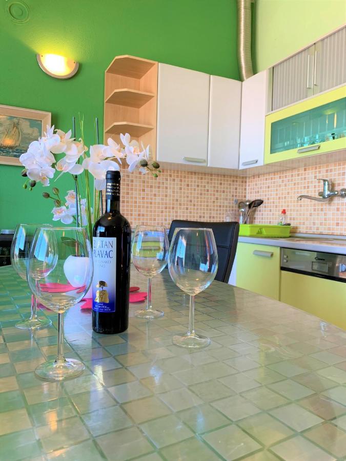 Roko Apartment House Primošten المظهر الخارجي الصورة