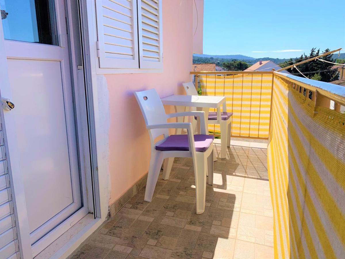 Roko Apartment House Primošten المظهر الخارجي الصورة