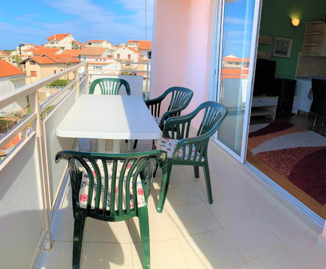 Roko Apartment House Primošten المظهر الخارجي الصورة